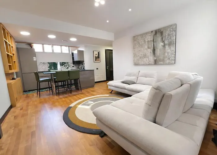 Agrada Flat Pratello - Family Aparment In The Heart Of The *
